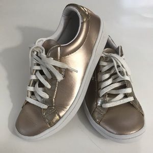 KEDS Gold leather sneakers. Sz 1
